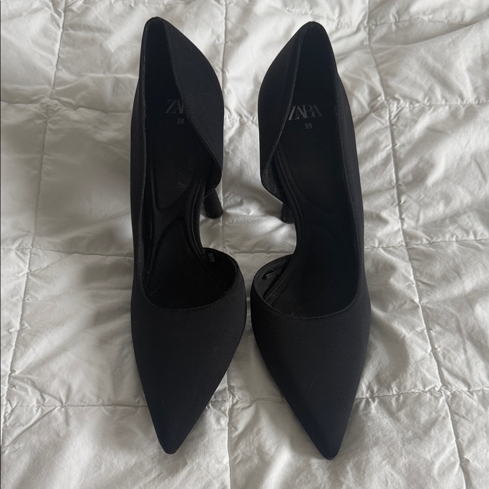 Zara Women's Classic Black Heels